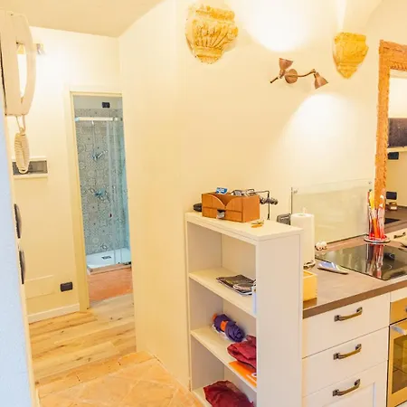Domus Le Mura - Italian Homing Werona