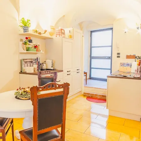 Domus Le Mura - Italian Homing Apartment